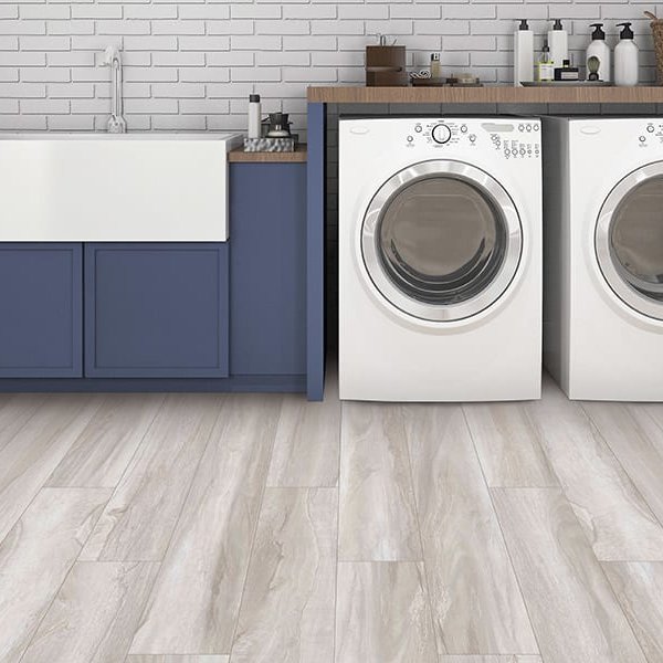 Wood look luxury vinyl plank flooring in Albany, NY from Discount Flooring Supermarket